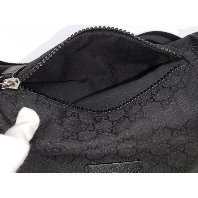 Gucci(グッチ)のGUCCI ウエストバッグ GGナイロン 斜めがけ レザー ブラック メンズのバッグ(ショルダーバッグ)の商品写真