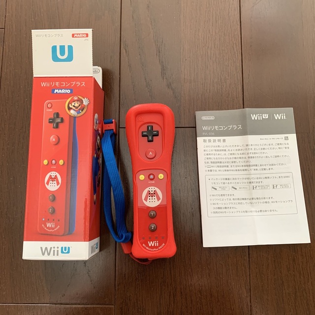 Wii(ウィー)のWiiリモコンプラス　マリオ エンタメ/ホビーのゲームソフト/ゲーム機本体(その他)の商品写真