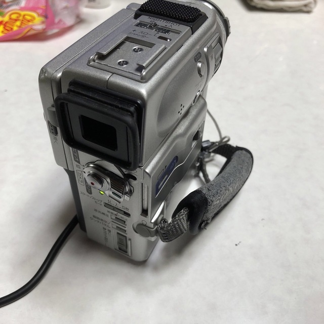 SONY(ソニー)の動作品　SONY  miniDV  デジタルビデオカメラ　DCR-PC3 スマホ/家電/カメラのカメラ(ビデオカメラ)の商品写真