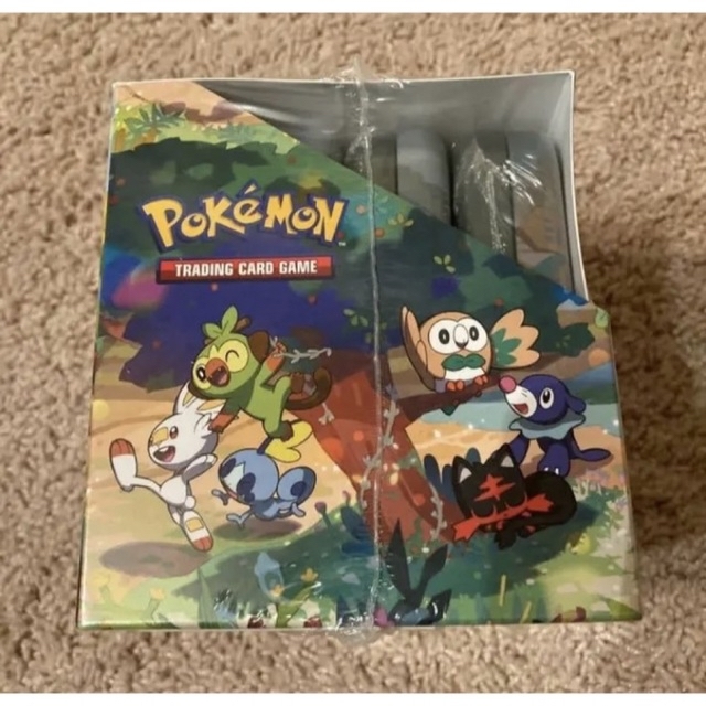 海外 ポケモンカード Celebrations Mini Tin缶 8個 未開封 Box 海外 ポケモンカード Celebrations Mini Tin缶 8個 未開封 Box