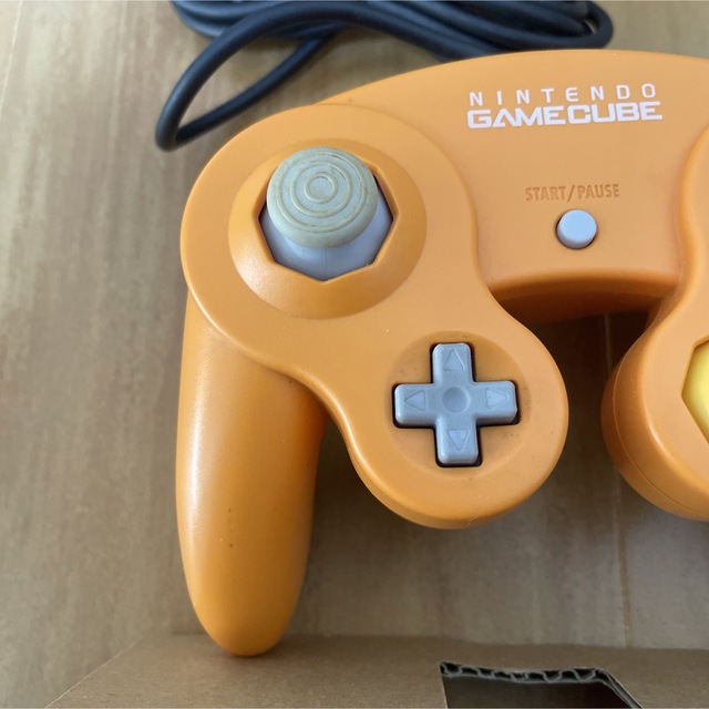 ゲームキューブコントローラー 後期型 GCコン シルバー オレンジ 箱