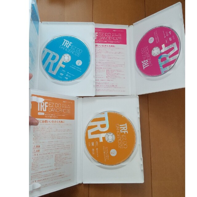 avex(エイベックス)のDVD TRF EZ DO DANCERCIZE 123セット エンタメ/ホビーのDVD/ブルーレイ(スポーツ/フィットネス)の商品写真