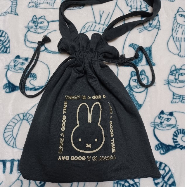 miffy(ミッフィー)のmiffy　巾着手提げ レディースのバッグ(トートバッグ)の商品写真