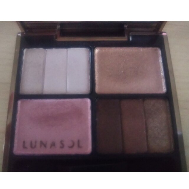 LUNASOL(ルナソル)のルナソル スリーディメンショナルアイズ 02 コスメ/美容のベースメイク/化粧品(アイシャドウ)の商品写真