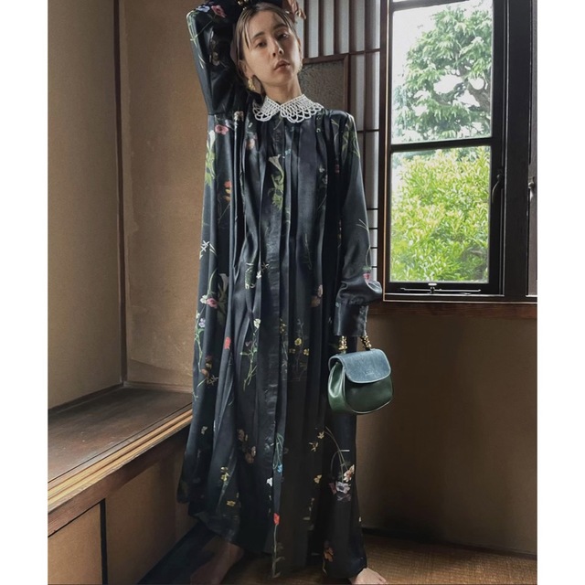 Ameri VINTAGE - UND NEVAEH VEST SET DRESS ブラックMの通販 by ...