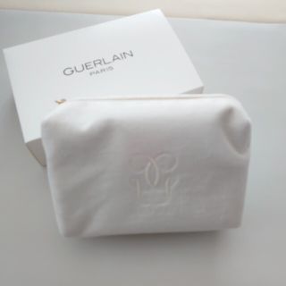 ゲラン(GUERLAIN)のGUERLAIN　ゲラン　♡メイクポーチ♡(ポーチ)