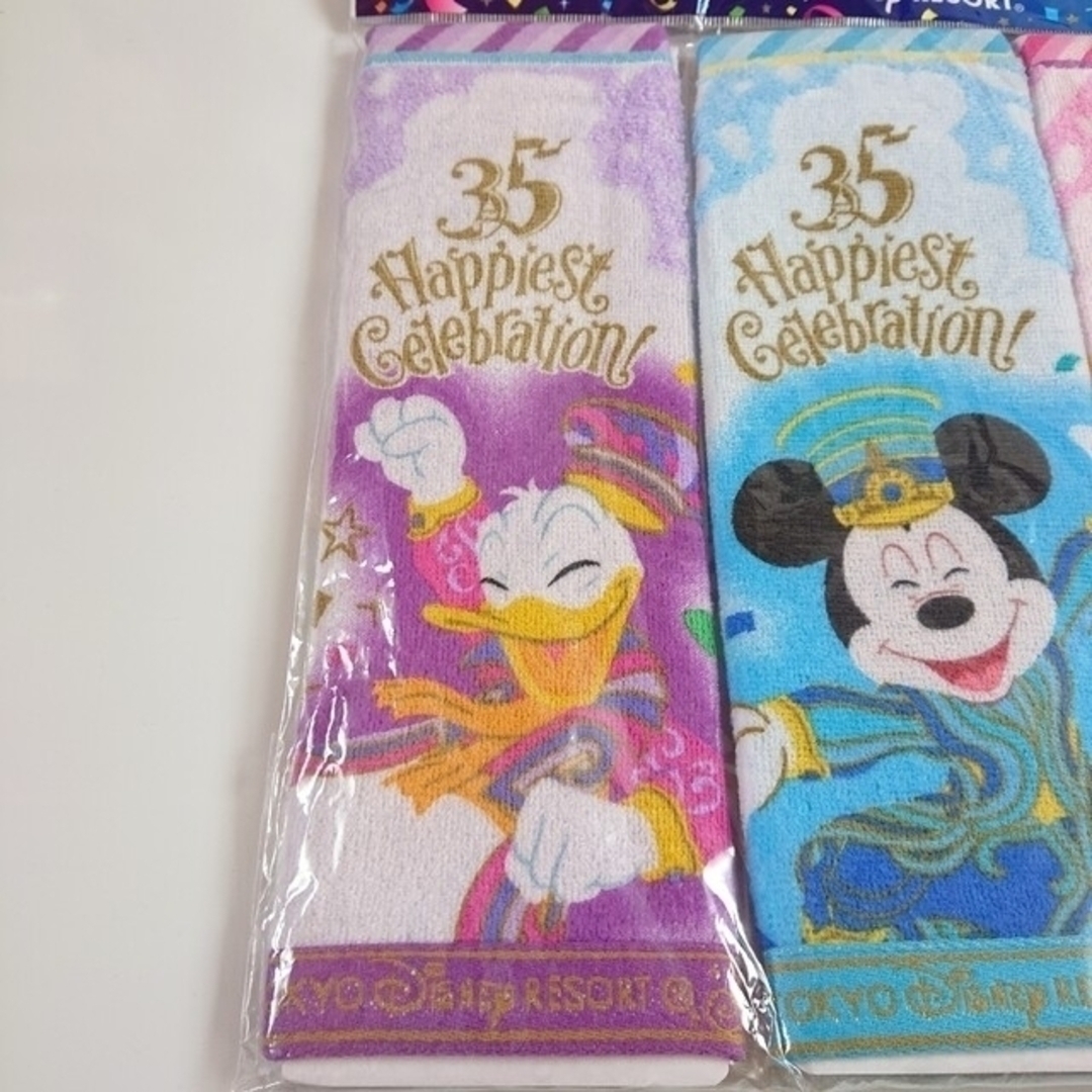 Disney(ディズニー)のTDR35周年★Happiest Celebration！ミニタオル３枚セット エンタメ/ホビーのアニメグッズ(タオル)の商品写真