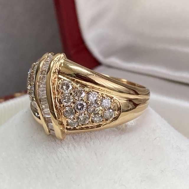 K18 1.0ct　透明度の高いダイヤモンドリング　 レディースのアクセサリー(リング(指輪))の商品写真