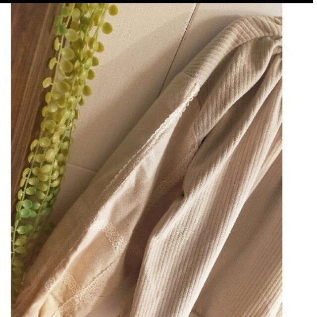 新品SALE110cm女の子冬素材の長袖Tシャツ キッズ/ベビー/マタニティのキッズ服男の子用(90cm~)(Tシャツ/カットソー)の商品写真