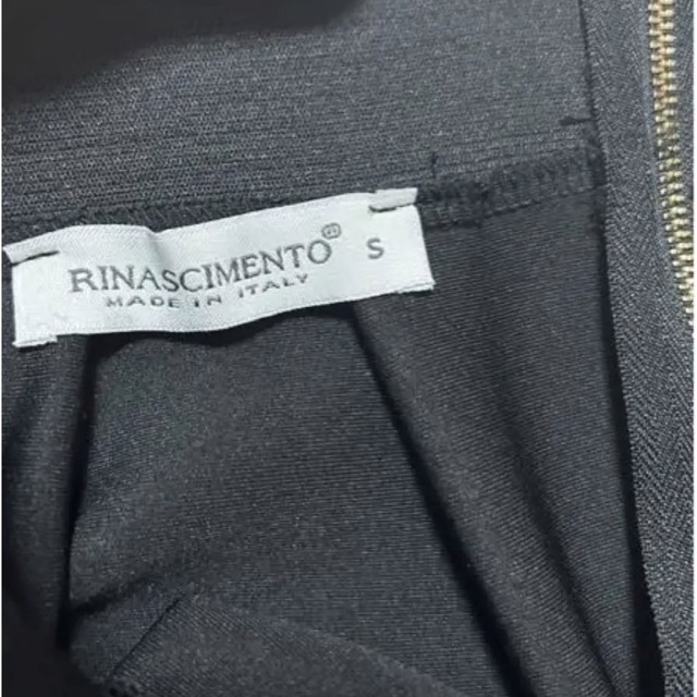 RINASCIMENTO(リナシメント)のRINASCIMENTO リナシメント ボーダー タック フレアー ミニスカート レディースのスカート(ミニスカート)の商品写真