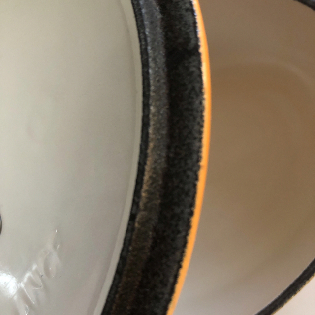 LE CREUSET(ルクルーゼ)のル・クルーゼ　オーバルココット17cm 廃盤オレンジブロッサム インテリア/住まい/日用品のキッチン/食器(鍋/フライパン)の商品写真