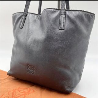 ロエベ(LOEWE)のロエベ　LOEWE アナグラムナッパレザートートバッグ(トートバッグ)