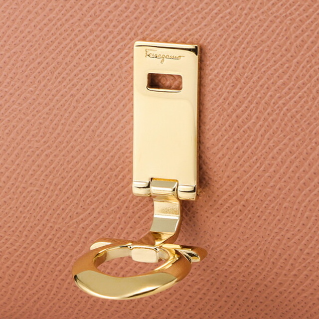 新品 フェラガモ FERRAGAMO クラッチバッグ ニューブラッシュ
