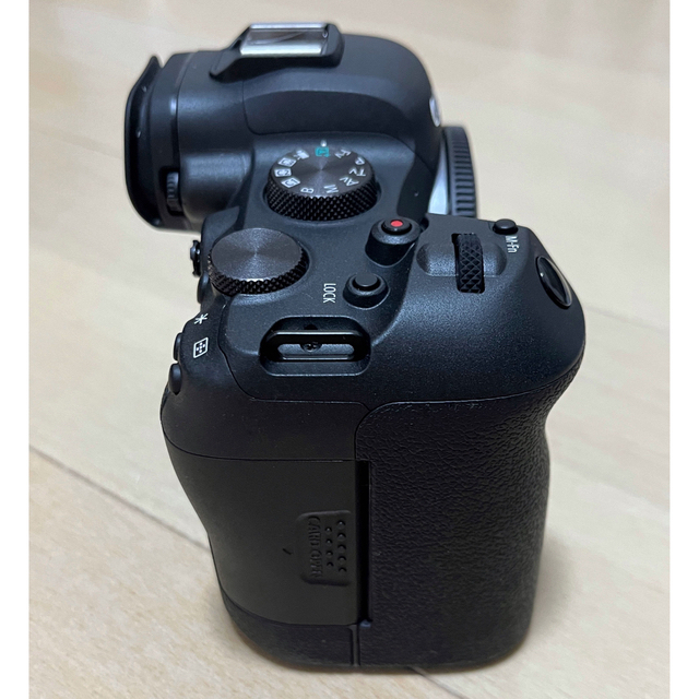 Canon(キヤノン)のcanon R6 ミラーレス スマホ/家電/カメラのカメラ(ミラーレス一眼)の商品写真