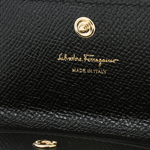 Ferragamo(フェラガモ)の新品 フェラガモ FERRAGAMO カードケース ブランドグッズ ネロ レディースのファッション小物(名刺入れ/定期入れ)の商品写真