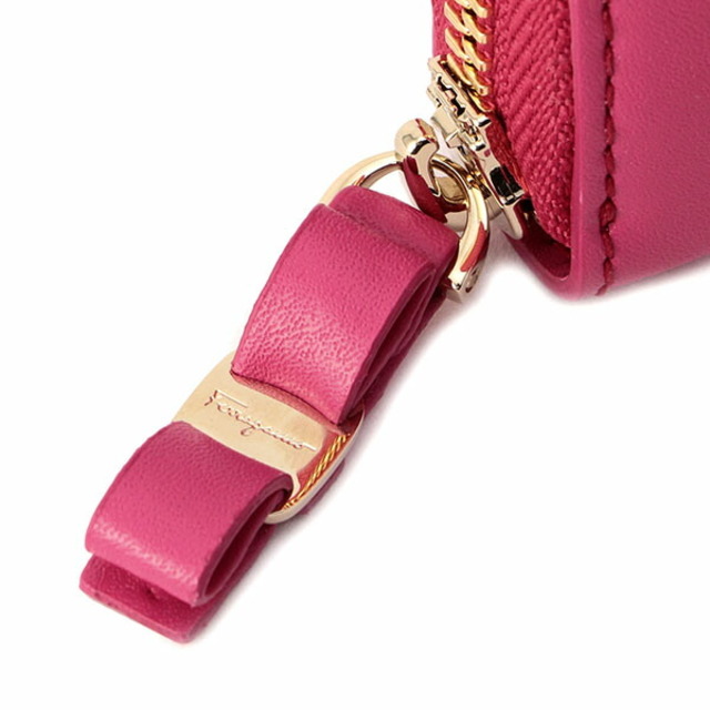 Ferragamo(フェラガモ)の新品 フェラガモ FERRAGAMO カードケース ブランドグッズ ピンク レディースのファッション小物(名刺入れ/定期入れ)の商品写真