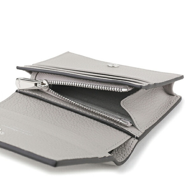 Ferragamo(フェラガモ)の新品 フェラガモ FERRAGAMO 2つ折り財布 コンパクトウォレット グレー レディースのファッション小物(財布)の商品写真