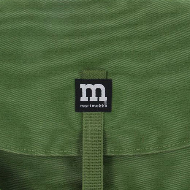 marimekko(マリメッコ)のマリメッコ ショルダーバッグ キャンバス ロゴ 緑 レディースのバッグ(ショルダーバッグ)の商品写真