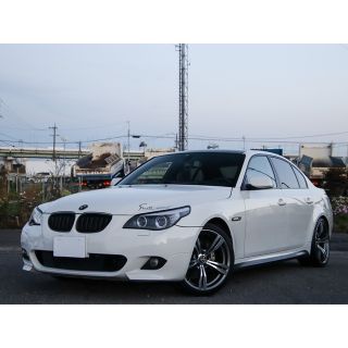 ビーエムダブリュー(BMW)のBMW 5シリーズMスポーツカスタム　希少左ハンドル　カスタム多数　サンルーフ☆(車体)