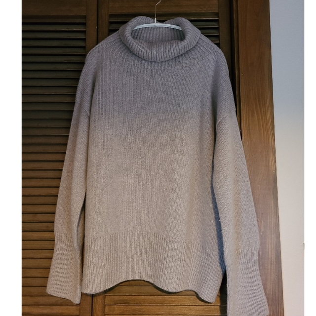 IENA(イエナ)のIENA【ALDERNEY /アルダニー】別注LAMBSWOOL タートルネッ レディースのトップス(ニット/セーター)の商品写真