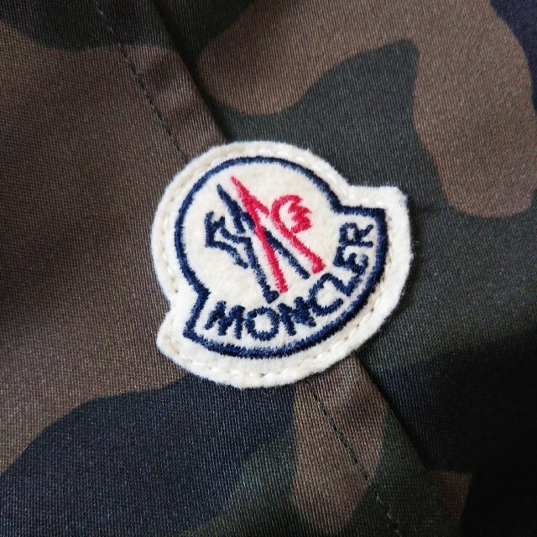 MONCLER(モンクレール)のモンクレール ロニエ ダウン ファー メンズ 迷彩 MONCLER Ronier メンズのジャケット/アウター(ダウンジャケット)の商品写真