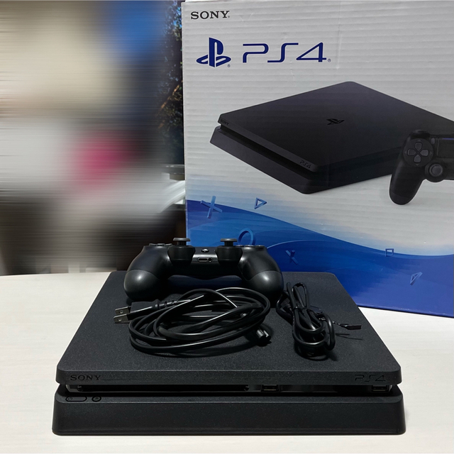 PlayStation4(プレイステーション4)のSONY PlayStation4 本体 1TB エンタメ/ホビーのゲームソフト/ゲーム機本体(家庭用ゲーム機本体)の商品写真