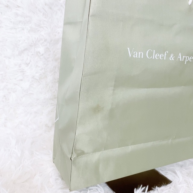 Van Cleef & Arpels(ヴァンクリーフアンドアーペル)のVan Cleef ＆ Arpels ショッパー ショップ袋 レディースのバッグ(ショップ袋)の商品写真