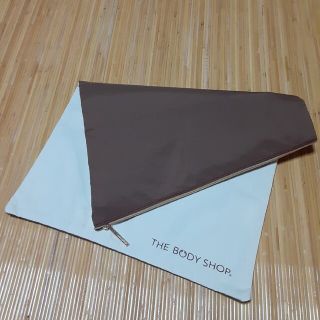 THE BODY SHOP 化粧品ポーチ 小物 トラベル用 用途いろいろ(その他)