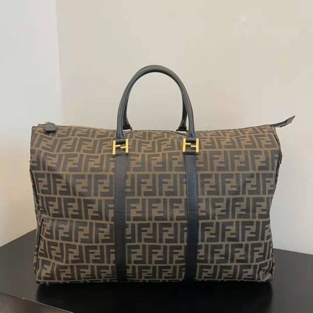 贈る結婚祝い FENDI - FENDI フェンディ ボストンバッグ ボストン