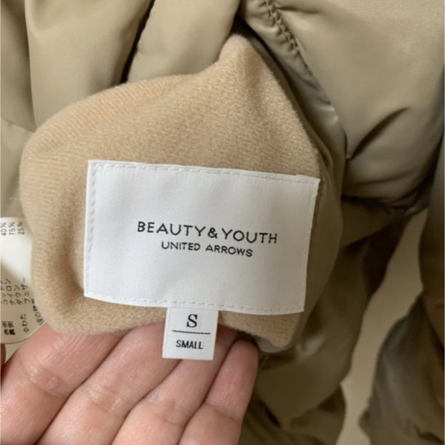 BEAUTY&YOUTH UNITED ARROWS(ビューティアンドユースユナイテッドアローズ)の美品✨BEAUTY & YOUTH UNITED ARROWSショートダウン   レディースのジャケット/アウター(ダウンジャケット)の商品写真