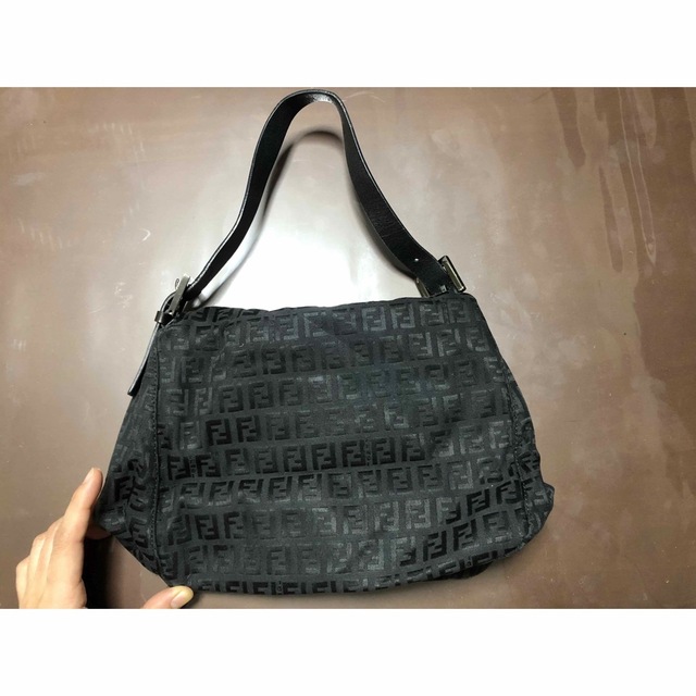 FENDI マンマバケット 中型 黒 ズッカ柄 ズッキーノ-
