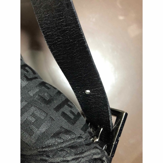 FENDI マンマバケット 中型 黒 ズッカ柄 ズッキーノ ショルダーバッグ