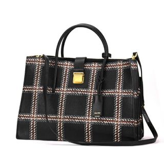 MIU MIU(チェック ・ トートバッグ)のフリマアイテム一覧 MIU MIU(チェック ・ トートバッグ)のフリマアイテム一覧