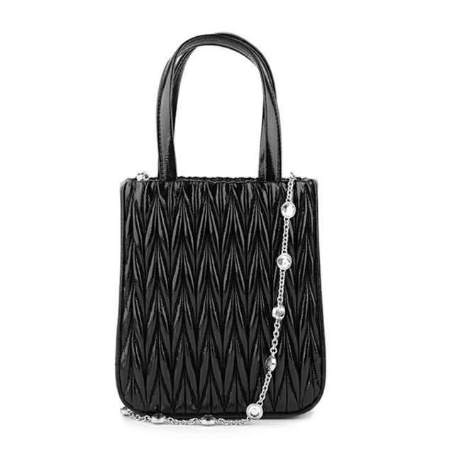 新品 ミュウミュウ MIU MIU ショルダーバッグ マテラッセ ネロ 新品 ミュウミュウ MIU MIU ショルダーバッグ マテラッセ ネロ