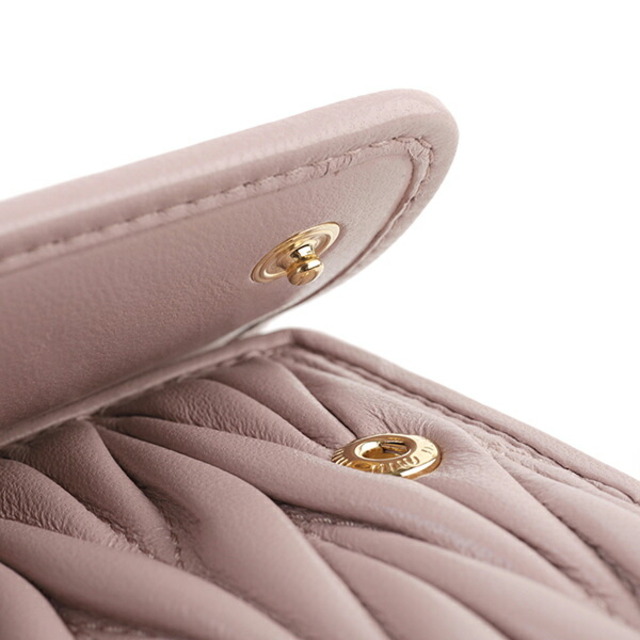 miumiu - 新品 ミュウミュウ MIU MIU 長財布 マテラッセ ライトピンク