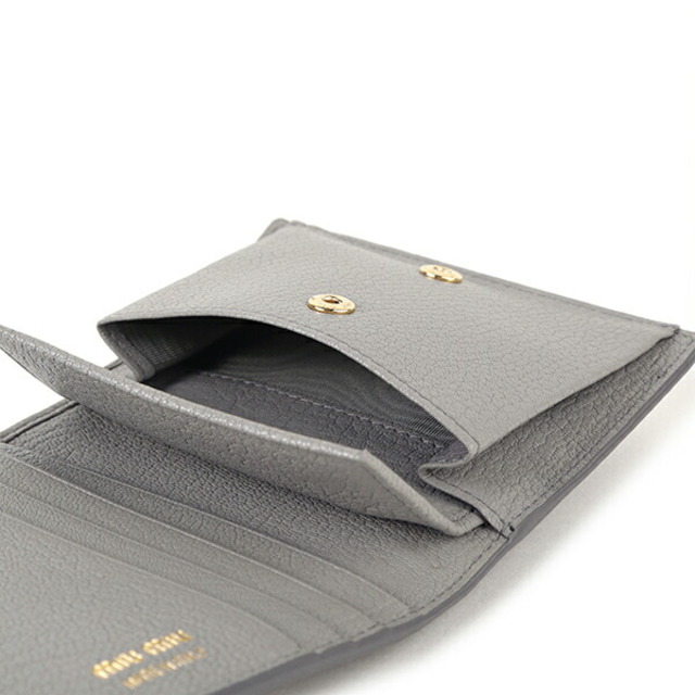 miumiu - 新品 ミュウミュウ MIU MIU 2つ折り財布 マドラスフィオッコ