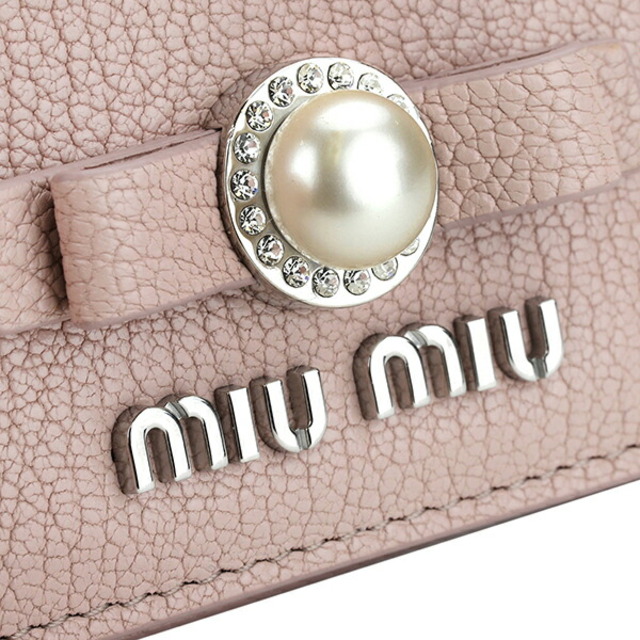 miumiu - 新品 ミュウミュウ MIU MIU 2つ折り財布 マドラス パール