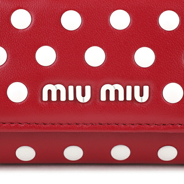 miumiu(ミュウミュウ)の新品 ミュウミュウ MIU MIU キーケース ドットスタッズ レッド 赤 ホワイト 白 レディースのファッション小物(キーケース)の商品写真