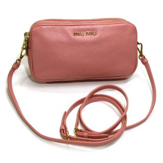 ミュウミュウ(miumiu)のmiu miu マドラス ミニショルダーバッグ レザー ROSA ピンク(ショルダーバッグ)