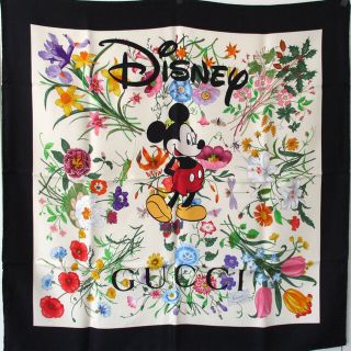 グッチ(Gucci)のGUCCI Disney ディズニー コラボ ミッキーマウス柄 大判スカーフ(バンダナ/スカーフ)