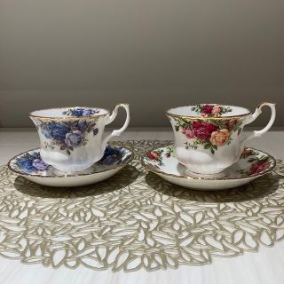 ロイヤルアルバート(ROYAL ALBERT)のロイヤルアルバート　ペア　ティーカップ＆ソーサー(グラス/カップ)