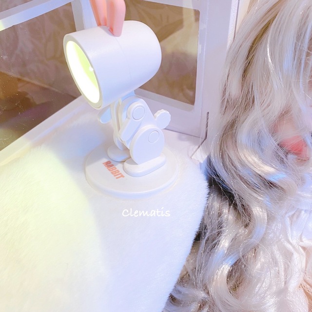 ドールハウス ウサギロボット ライト バービー小物、ミニチュアオビツ11 白家具 ハンドメイドのおもちゃ(ミニチュア)の商品写真
