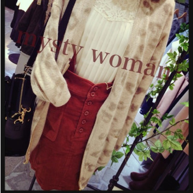 mysty woman(ミスティウーマン)のコーデュロイサス付きスカート レディースのスカート(ひざ丈スカート)の商品写真