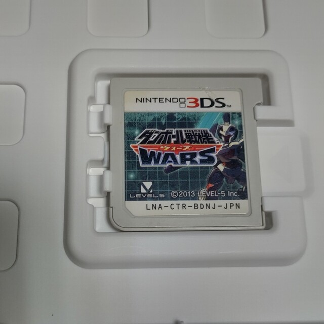 ニンテンドー3DS(ニンテンドー3DS)のダンボール戦機 wars エンタメ/ホビーのゲームソフト/ゲーム機本体(家庭用ゲームソフト)の商品写真