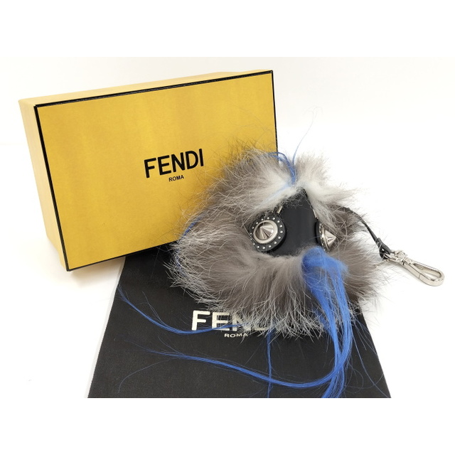 FENDI(フェンディ)のFENDI バッグチャーム モンスター バグズアイ ファー レザー グレー レディースのアクセサリー(チャーム)の商品写真