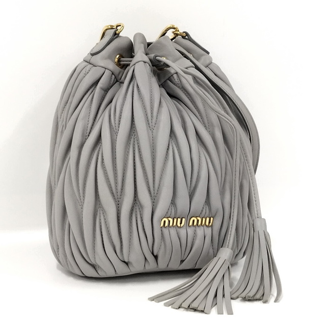 miumiu 巾着ショルダーバッグ マテラッセ グレー 5BE014