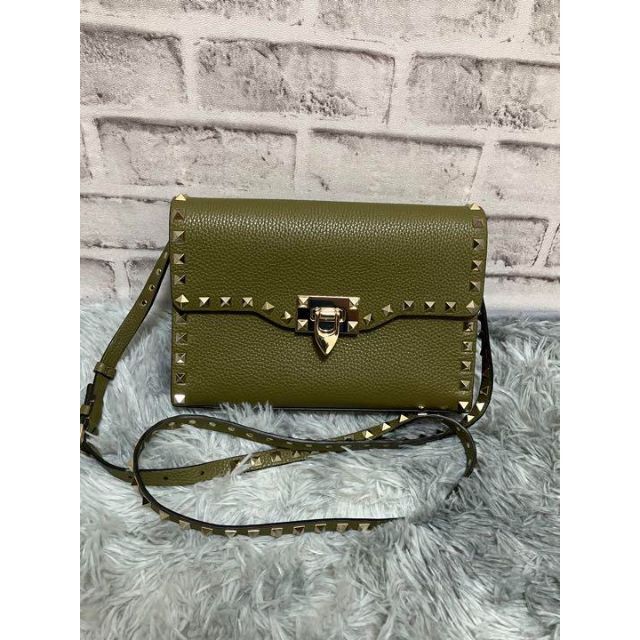 好評 VALENTINO - ✨極美品✨ ヴァレンティノガラヴァーニ レザー