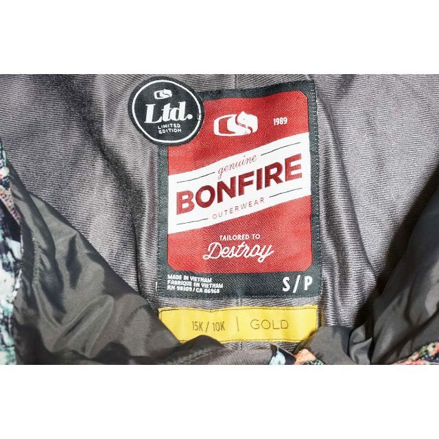 BONFIRE OUTERWEAR ステッカー