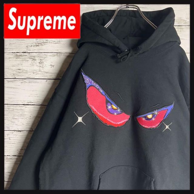 【即完売モデル】Supreme 超希少デザイン センター刺繍ロゴ パーカー