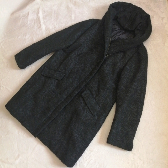 Gabardine K.T ミドル丈コート ブラック 44 3L 大きいサイズ レディースのジャケット/アウター(ロングコート)の商品写真